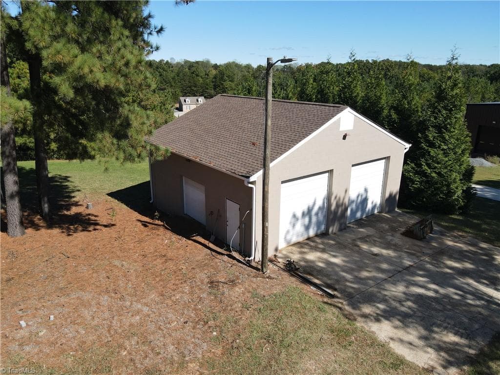Stick/Site Built at 5241 NC Highway 66 S, King NC 27021, photo 9 of 42