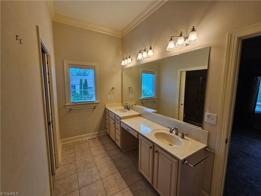 Stick/Site Built at 381 Hollybrook Drive, Bermuda Run NC 27006, Bermuda Run, photo 24 of 40