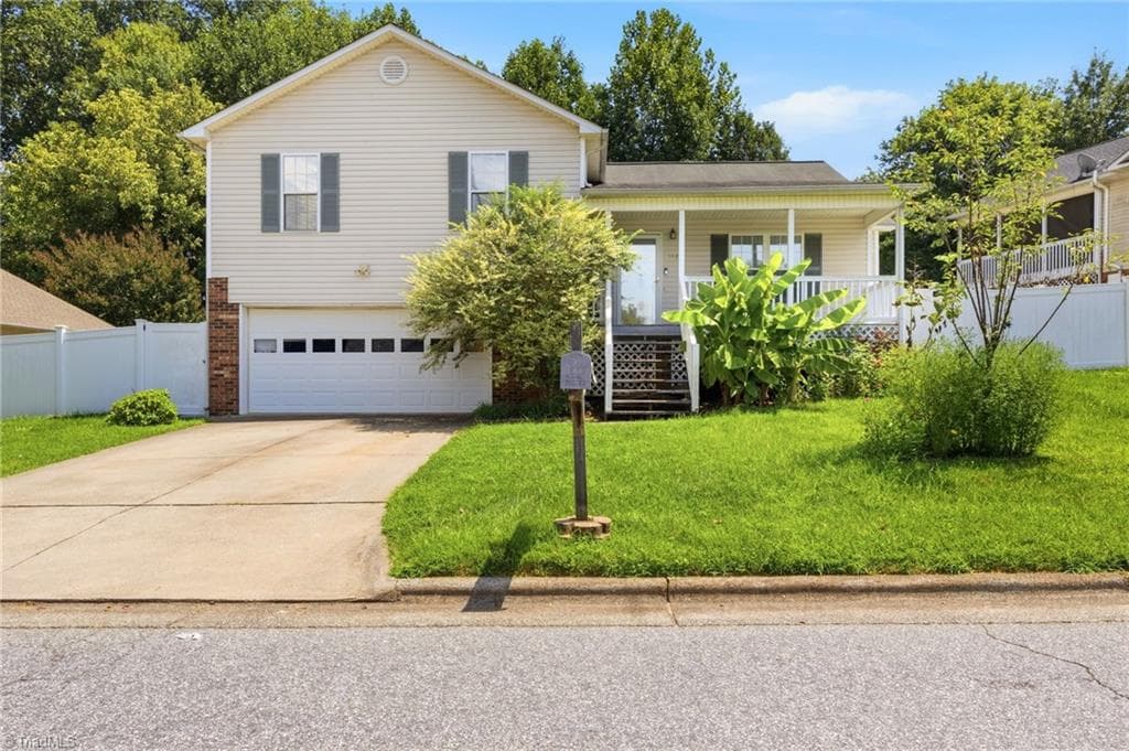 Stick/Site Built at 1448 Hawkcrest Lane, Winston-Salem NC 27127, Winston-Salem, photo 2 of 42