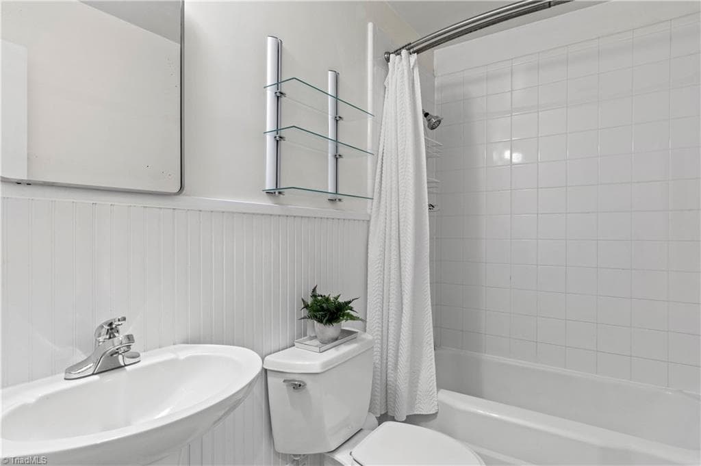 Stick/Site Built at 1146 Magnolia Street, Winston-Salem NC 27103, Winston-Salem, photo 16 of 23