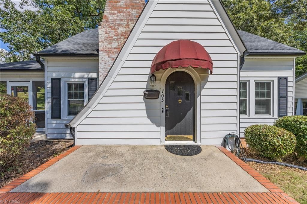 Stick/Site Built at 703 S Park Street, Asheboro NC 27203, photo 2 of 43