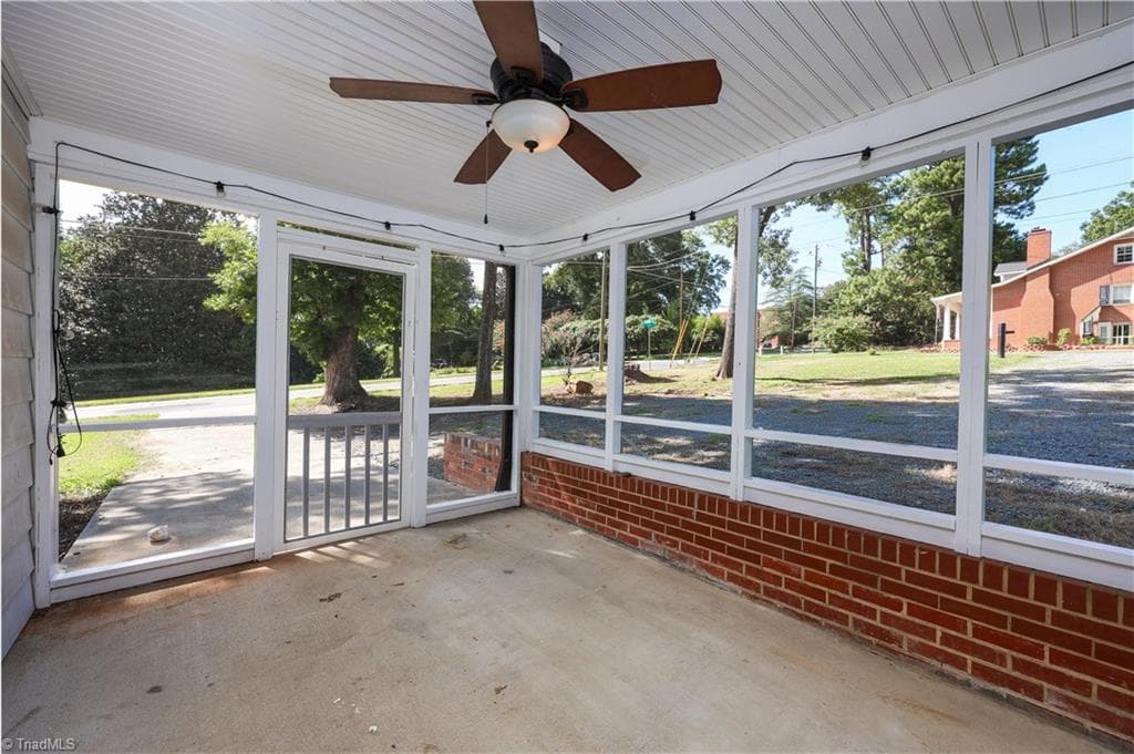 Stick/Site Built at 703 S Park Street, Asheboro NC 27203, photo 5 of 43