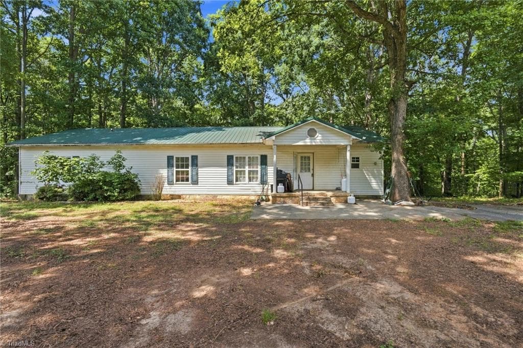 4255 Reid Road, Tobaccoville NC 27050