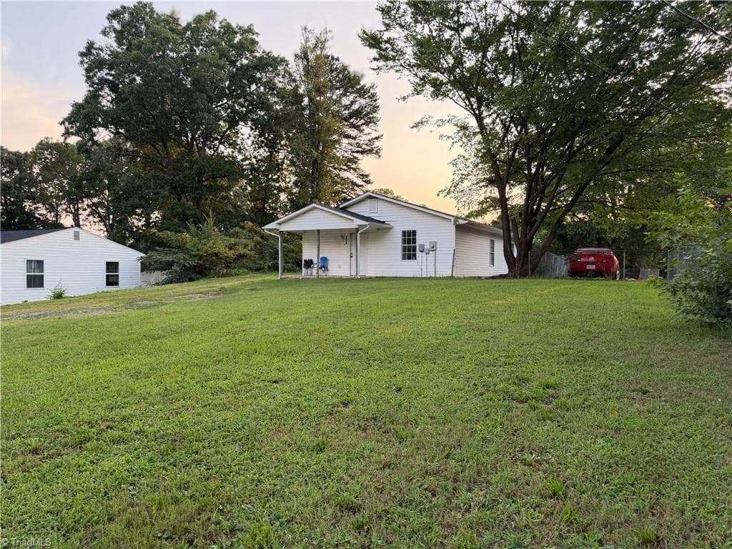 302 Goforth Drive, Thomasville NC 27360