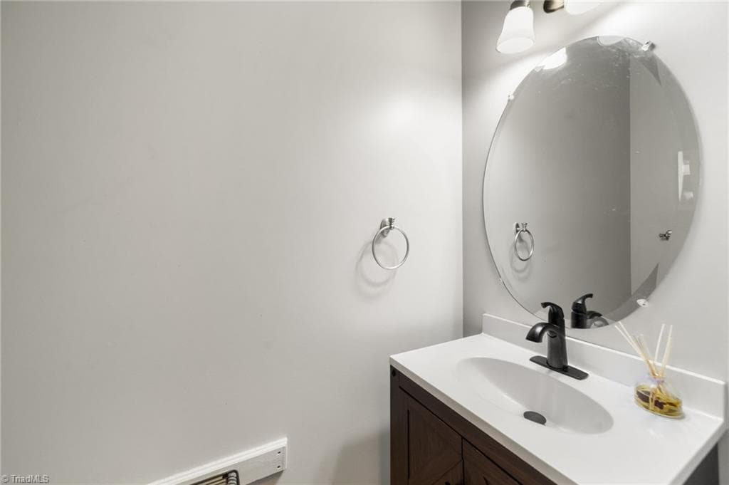 Stick/Site Built at 122 Eagle Point Court, Kernersville NC 27284, photo 10 of 29