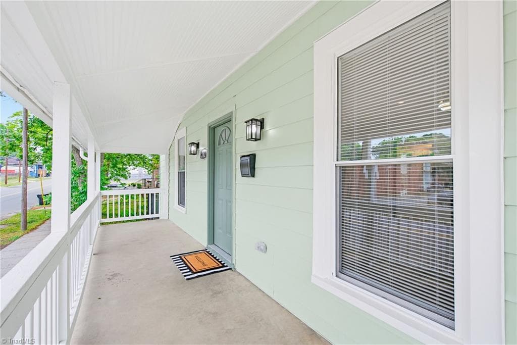 Stick/Site Built at 702 Maple Avenue, Burlington NC 27215, Burlington, photo 7 of 33