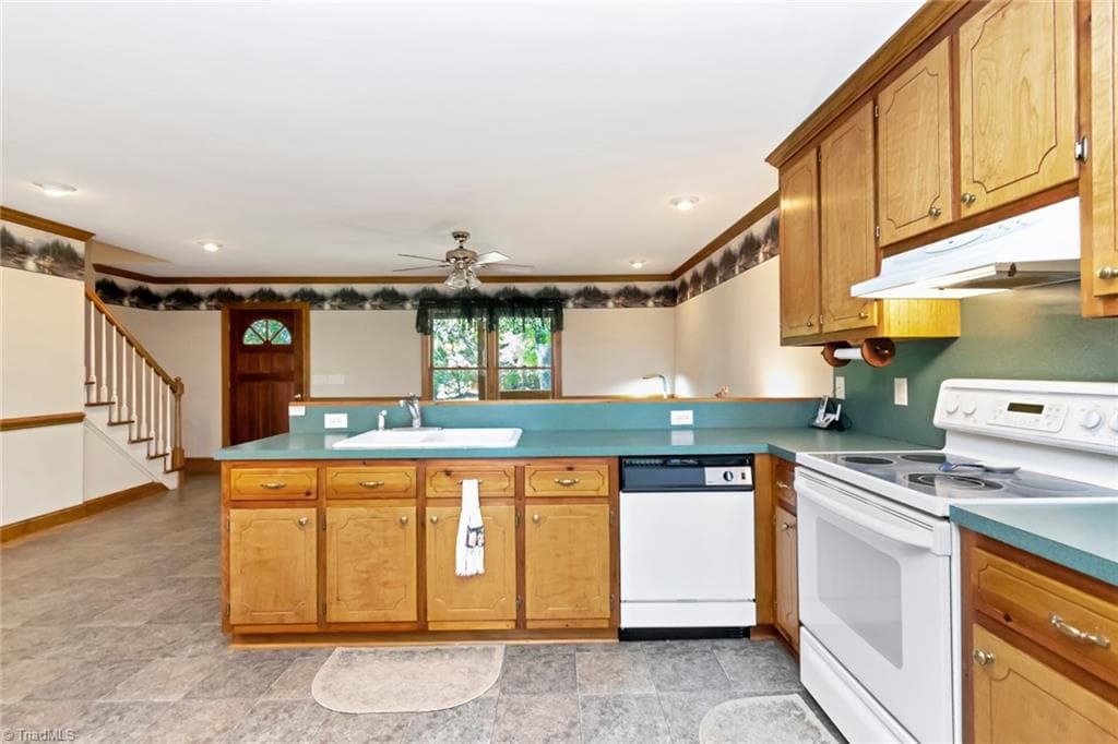 Stick/Site Built at 1050 Staghorn Road, Purlear NC 28665, Purlear, photo 5 of 22
