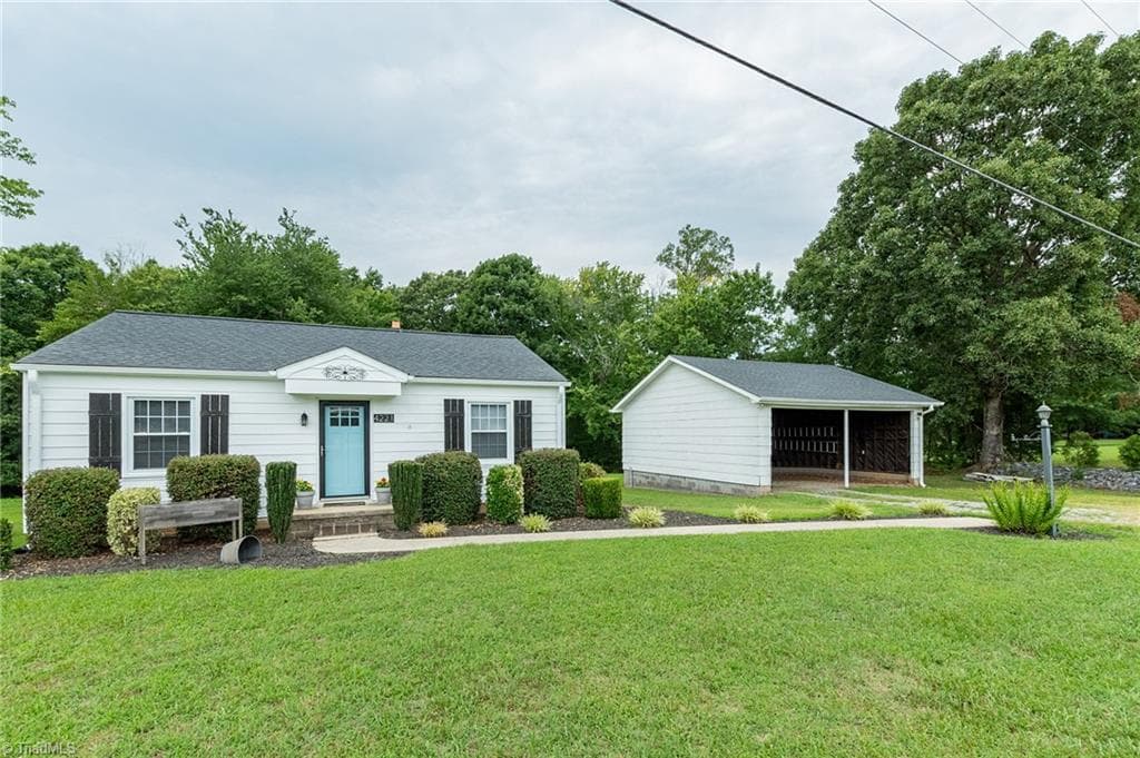 Stick/Site Built at 4221 Nc Highway 135, Stoneville NC 27048, Stoneville, photo 2 of 45