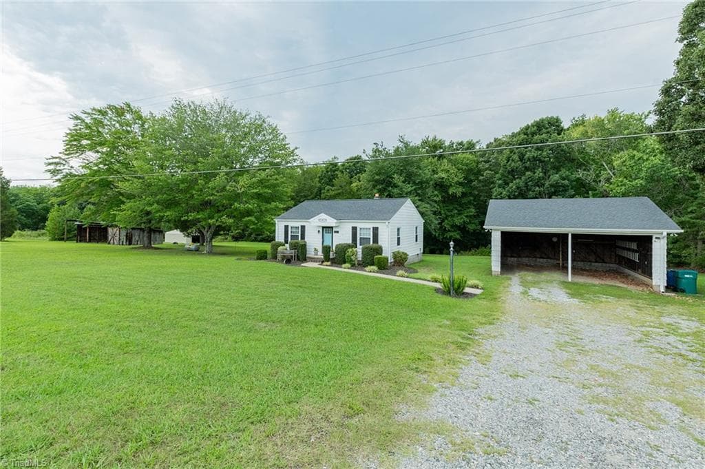 Stick/Site Built at 4221 Nc Highway 135, Stoneville NC 27048, Stoneville, photo 4 of 45