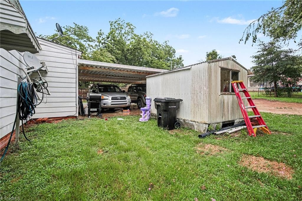 Stick/Site Built at 2006 N Ashland Drive, Burlington NC 27217, Burlington, photo 13 of 15
