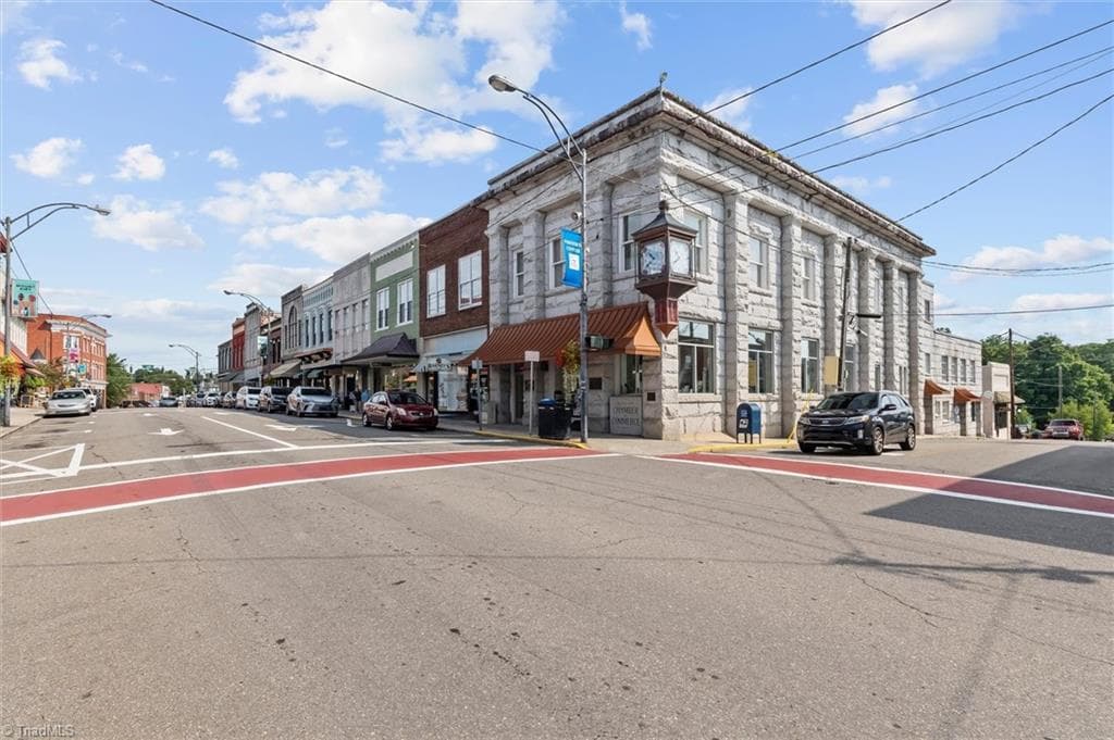 200 N Main Street, Mount Airy NC 27030