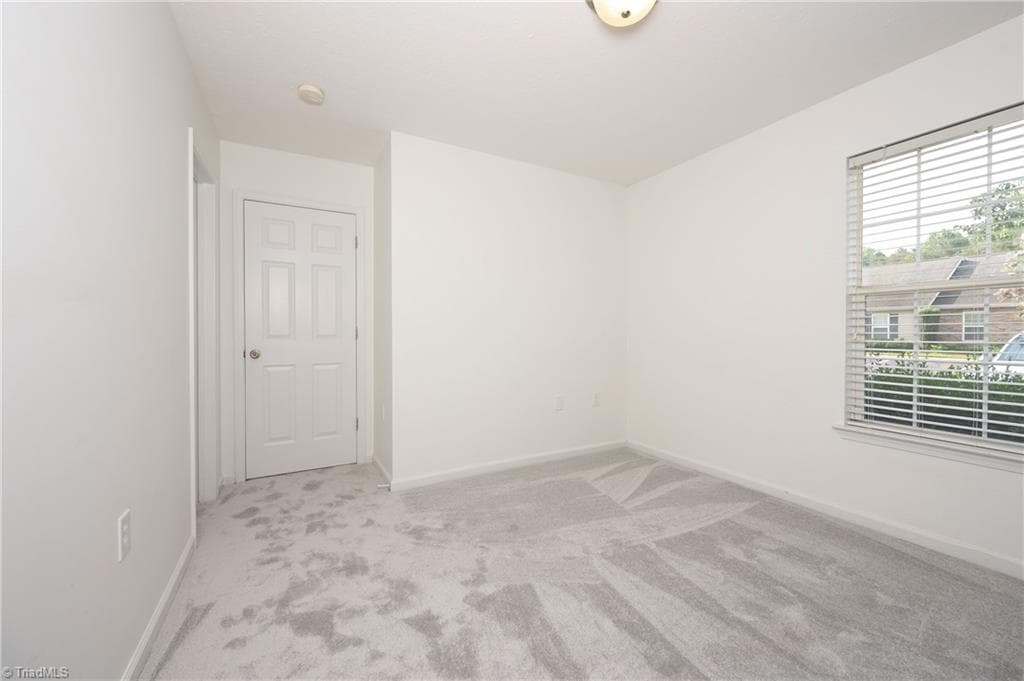 Stick/Site Built at 3273 Hyde Place Circle, Winston-Salem NC 27103, photo 29 of 40