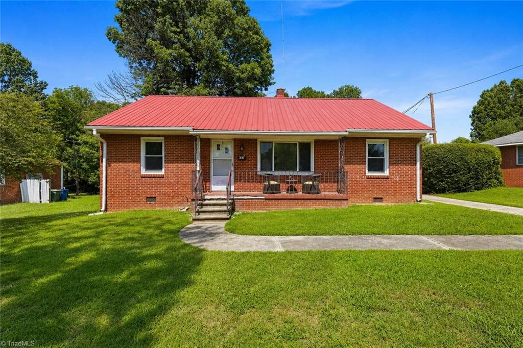 306 Oakgrove Drive, Graham NC 27253
