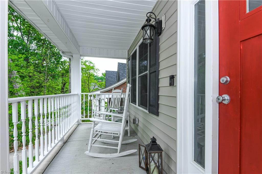 Stick/Site Built at 409 Warren Street, Greensboro NC 27403, photo 2 of 33