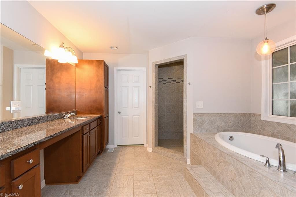 Stick/Site Built at 409 Warren Street, Greensboro NC 27403, photo 15 of 33