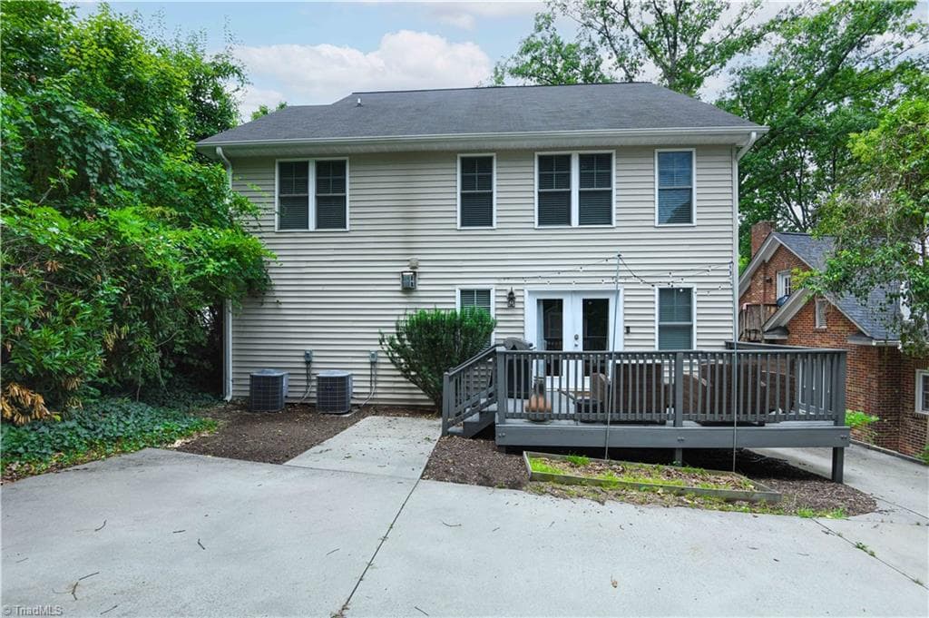 Stick/Site Built at 409 Warren Street, Greensboro NC 27403, photo 29 of 33