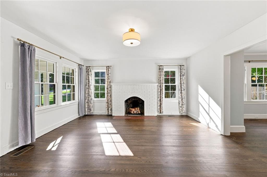 Stick/Site Built at 813 Arbordale Avenue, High Point NC 27262, photo 11 of 50