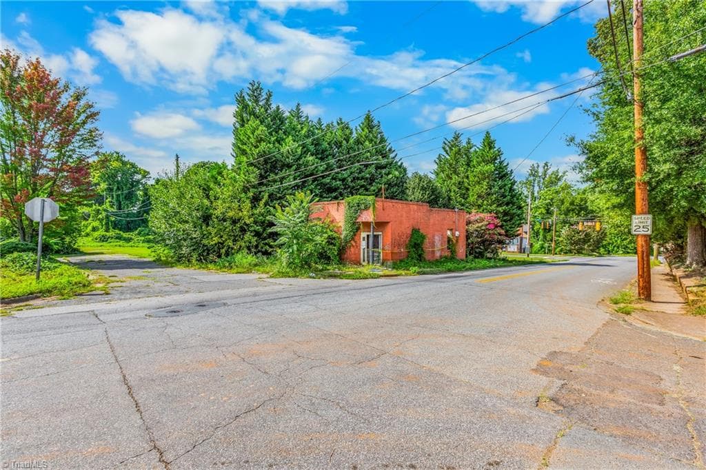 Remarks at 0 N Cleveland Avenue, Winston-Salem NC 27105, Winston-Salem, photo 5 of 16