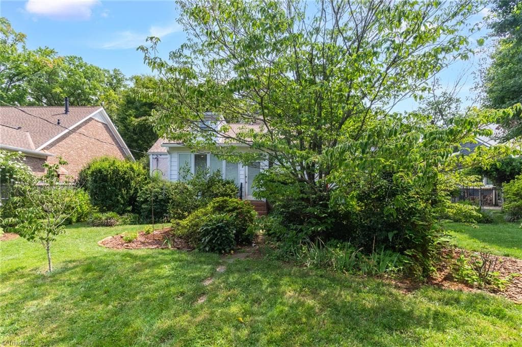 Stick/Site Built at 211 E Avondale Drive, Greensboro NC 27403, photo 40 of 43