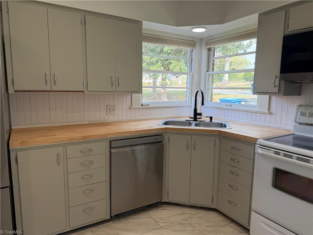 Stick/Site Built at 1631 Maple Avenue, Albemarle NC 28001, Albemarle, photo 22 of 46