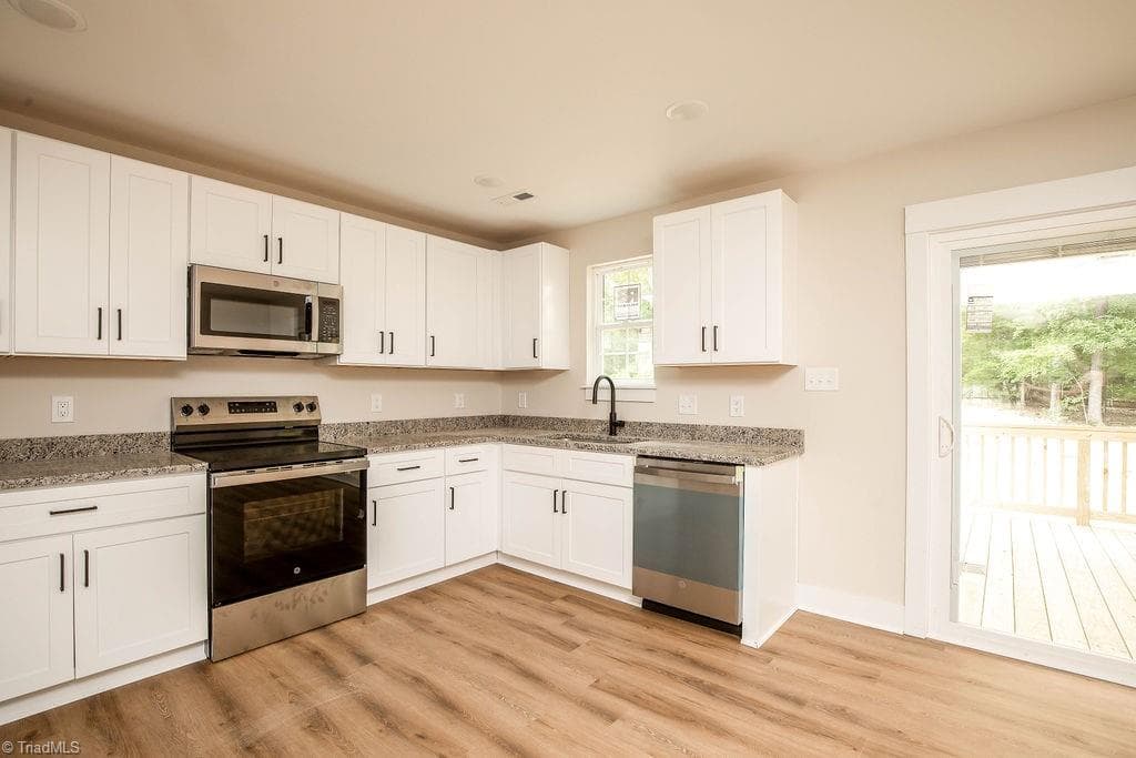 Stick/Site Built at 212 Koontz Avenue, Thomasville NC 27360, photo 6 of 20