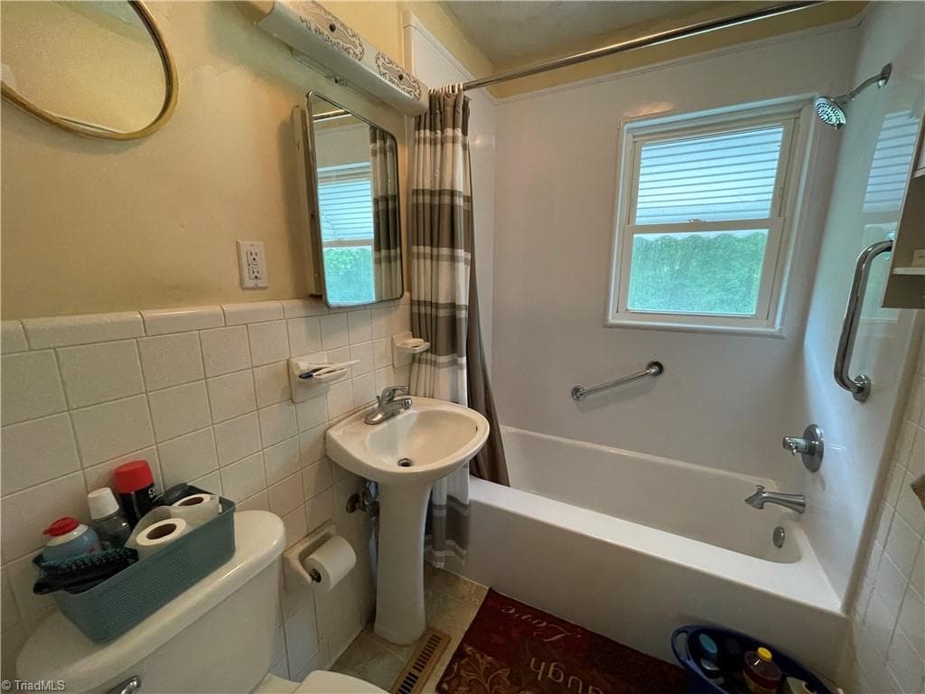 Stick/Site Built at 105 Spruce Street, Lexington NC 27292, Lexington, photo 7 of 30
