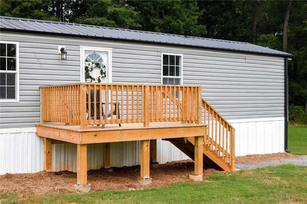 Manufactured Home at 262 Glendale Avenue, Thomasville NC 27360, Thomasville, photo 2 of 23