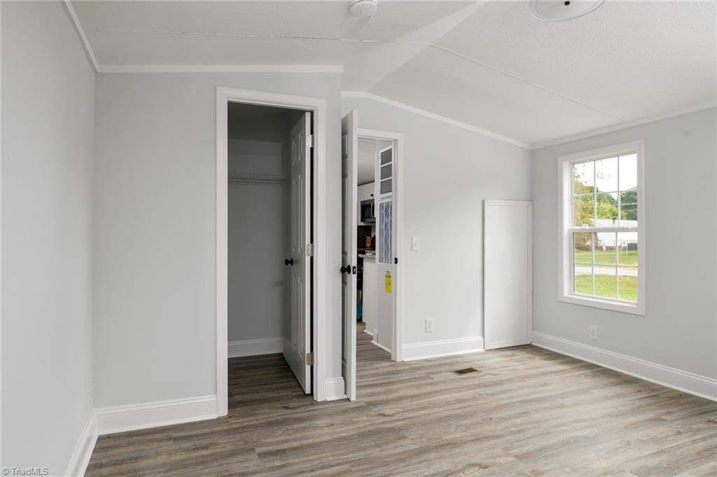 Manufactured Home at 262 Glendale Avenue, Thomasville NC 27360, Thomasville, photo 10 of 23
