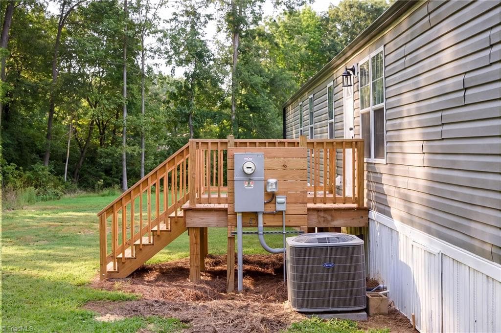 Manufactured Home at 262 Glendale Avenue, Thomasville NC 27360, Thomasville, photo 21 of 23