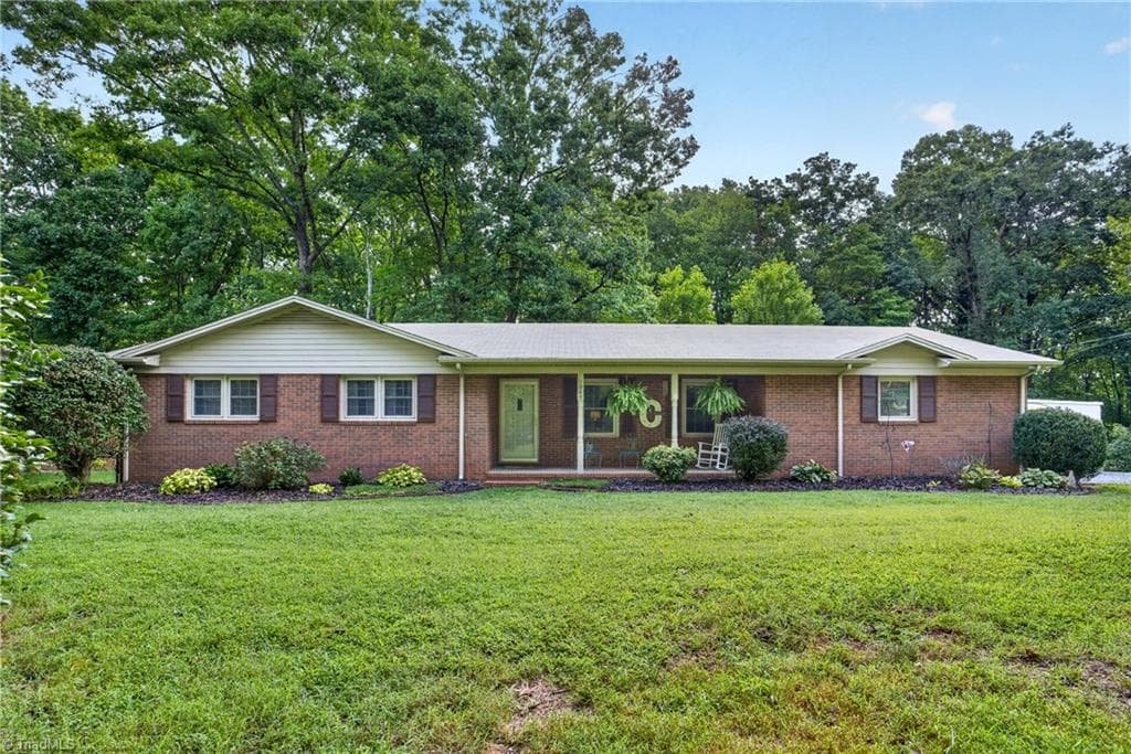 1949 Brook Drive, Asheboro NC 27205