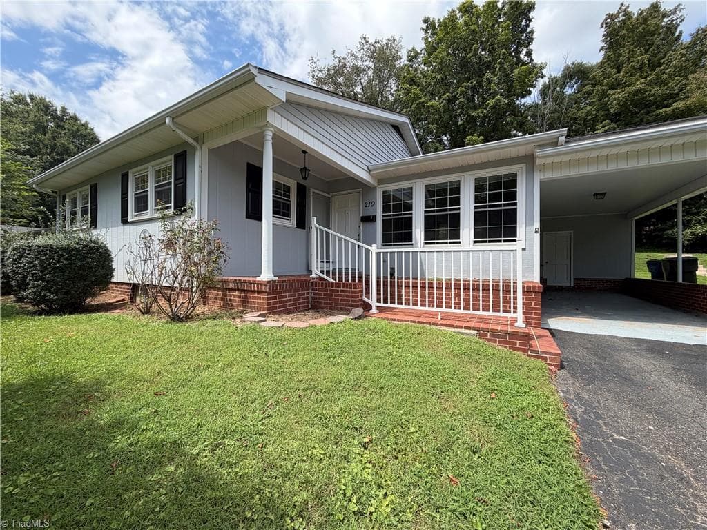 219 E Church Street, Mount Airy NC 27030