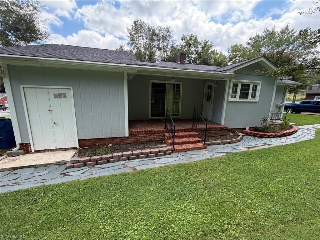 Stick/Site Built at 219 E Church Street, Mount Airy NC 27030, photo 19 of 21