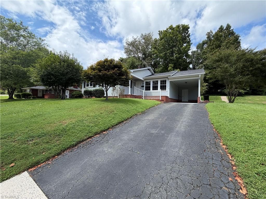 Stick/Site Built at 219 E Church Street, Mount Airy NC 27030, photo 4 of 21