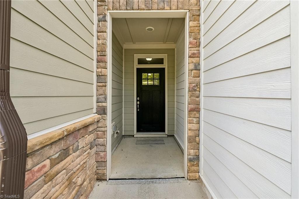 Stick/Site Built at 605 Newlyn Drive, Raleigh NC 27606, Raleigh, photo 9 of 78
