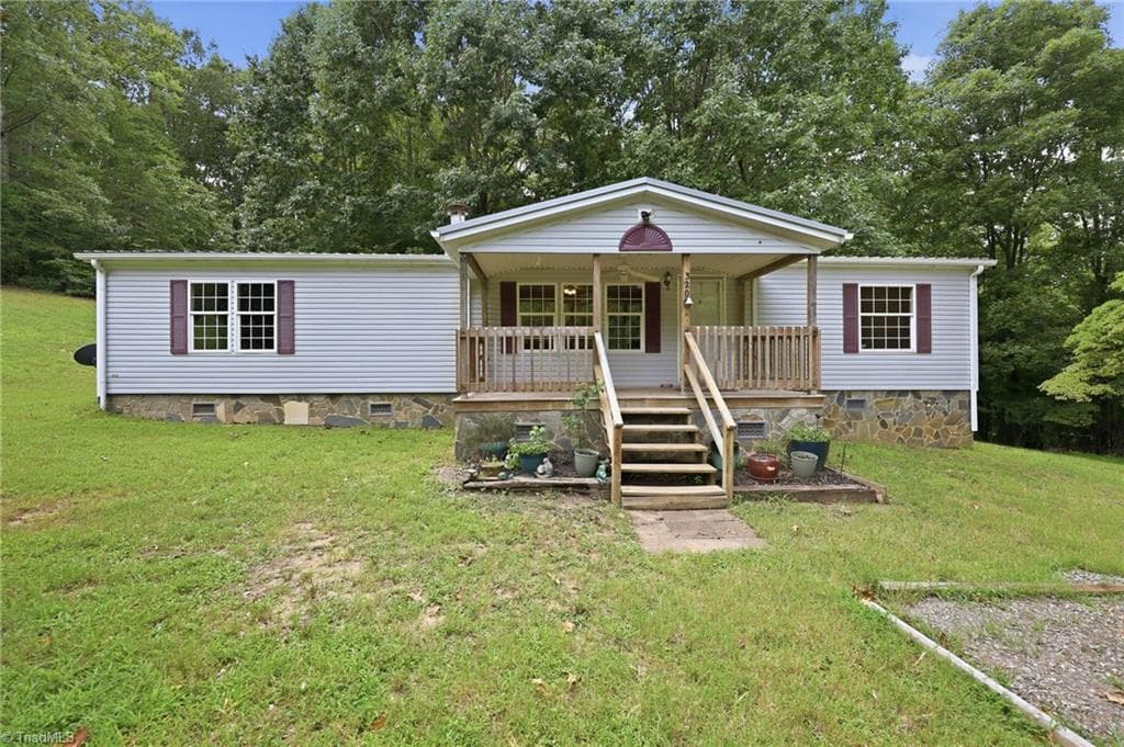 Manufactured Home at 320 Stanley Road, Stokesdale NC 27357, Stokesdale, photo 2 of 50
