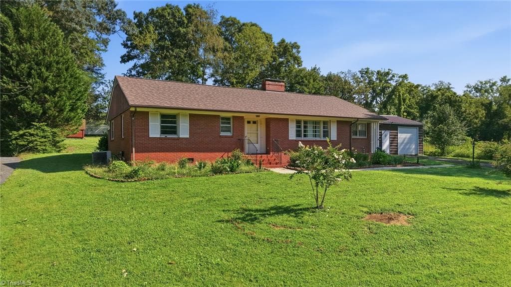 246 Fairview Avenue, Mount Airy NC 27030