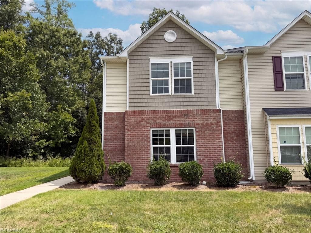 411 Sandybrooke Drive, High Point NC 27265