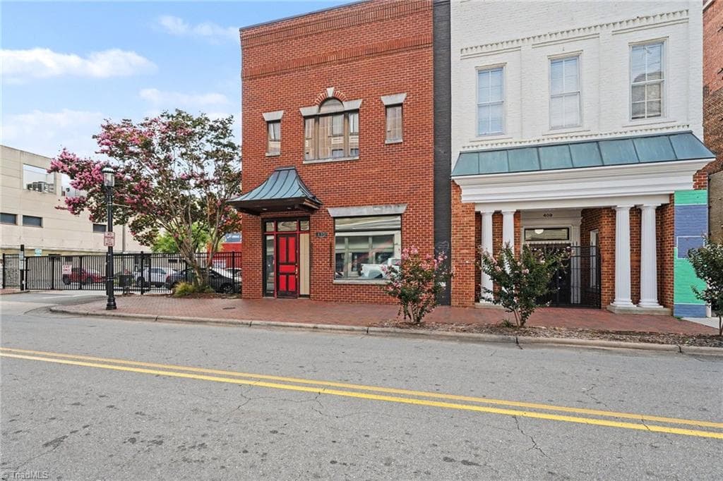Retail at 415 N Trade Street NW, Winston-Salem NC 27101, Winston-Salem, photo 3 of 82