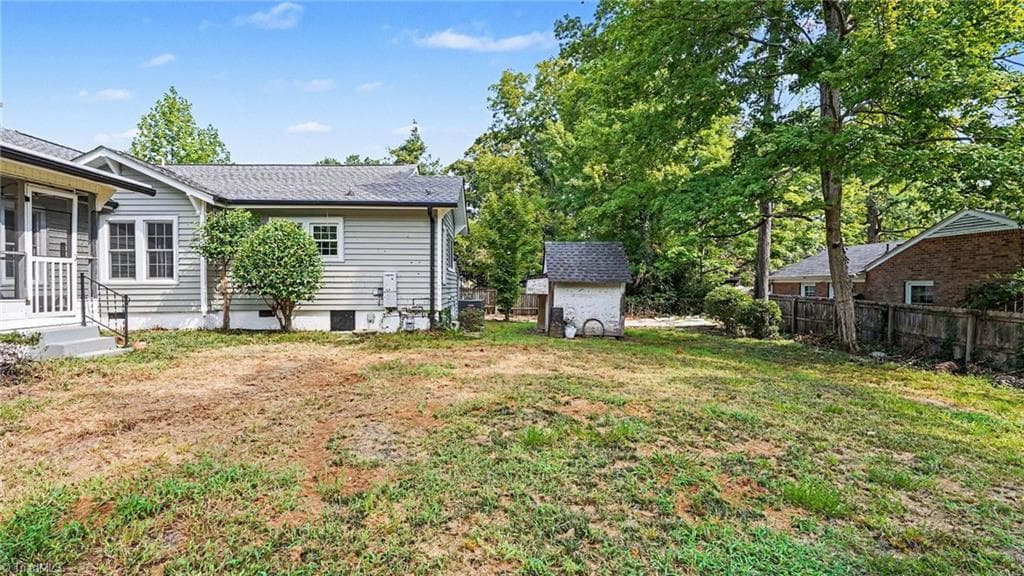 Stick/Site Built at 411 S Elam Avenue, Greensboro NC 27403, photo 27 of 31