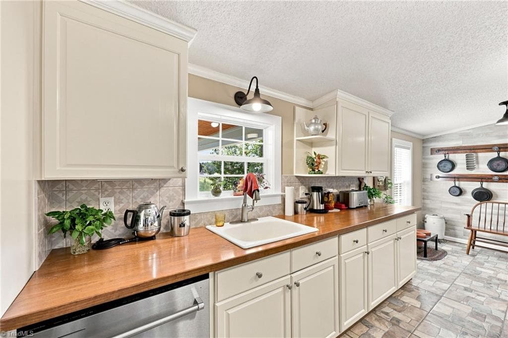 Manufactured Home at 670 & 552 Whitley Road, Siler City NC 27344, photo 17 of 50
