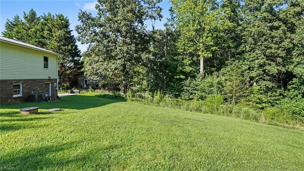 Stick/Site Built at 162 Oak Ridge Place, Mount Airy NC 27030, photo 24 of 27