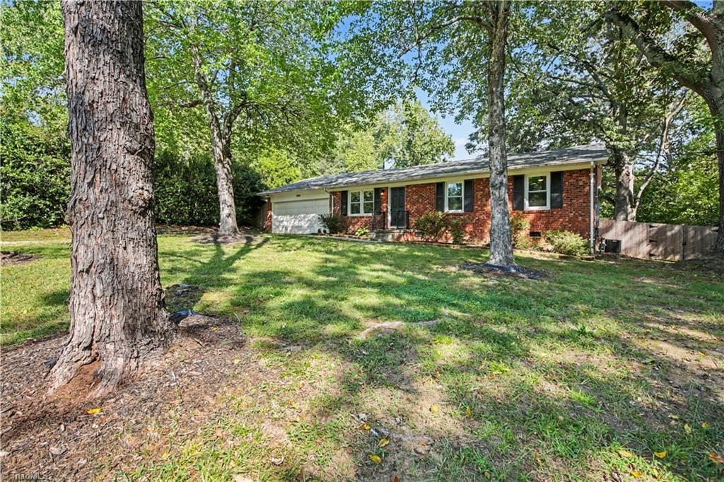 Stick/Site Built at 2205 Cardinal Drive, Jamestown NC 27282, Jamestown, photo 3 of 34