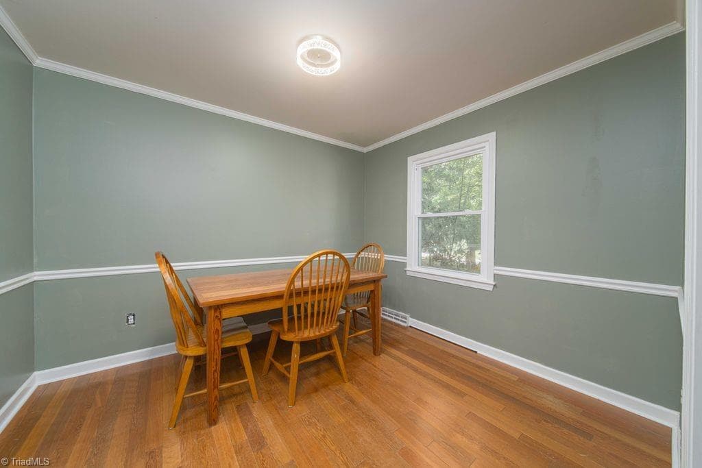 Stick/Site Built at 5912 Puritan Lane, Winston-Salem NC 27103, photo 7 of 26