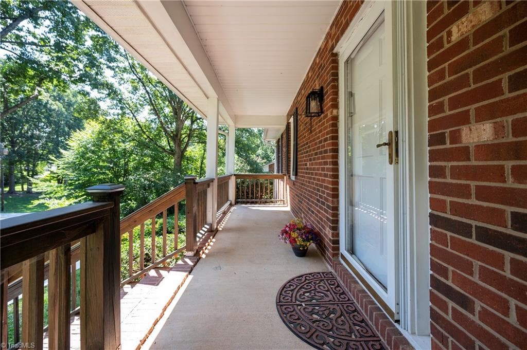 Stick/Site Built at 5410 Nestleway Drive, Clemmons NC 27012, Clemmons, photo 8 of 39