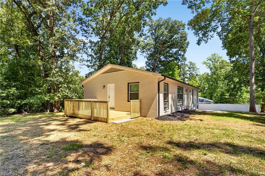 Stick/Site Built at 723 Windsor Trail, Asheboro NC 27203, photo 33 of 40