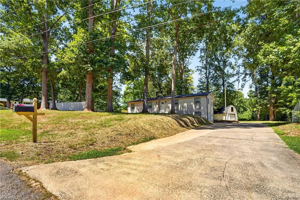 Stick/Site Built at 723 Windsor Trail, Asheboro NC 27203, photo 39 of 40
