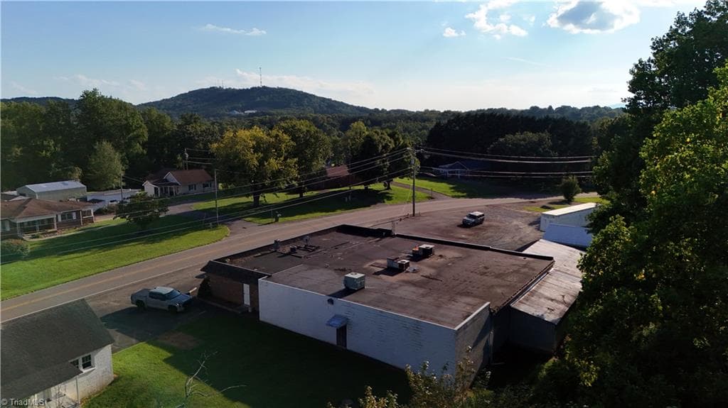 Office at 1314 Old US Highway 601, Mount Airy NC 27030, photo 4 of 18