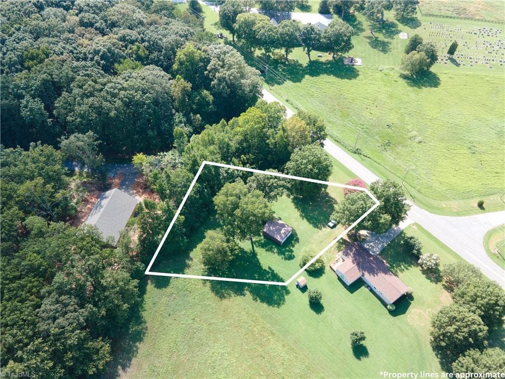 Single Family Residence at 1566 Mocksville Highway, Cleveland NC 27013, photo 2 of 32