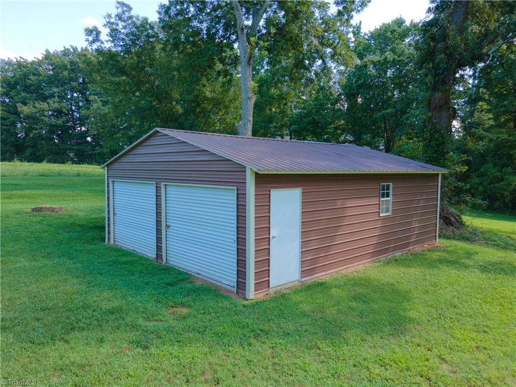 Single Family Residence at 1566 Mocksville Highway, Cleveland NC 27013, photo 4 of 32