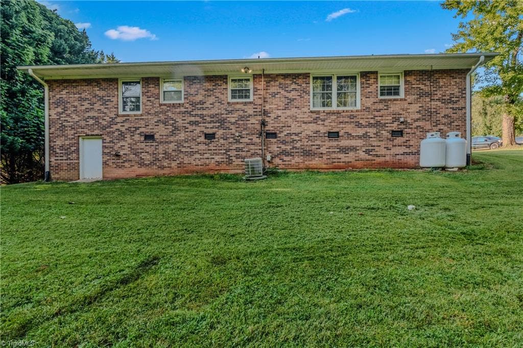 Stick/Site Built at 217 Quail Trail, Mount Airy NC 27030, photo 29 of 31